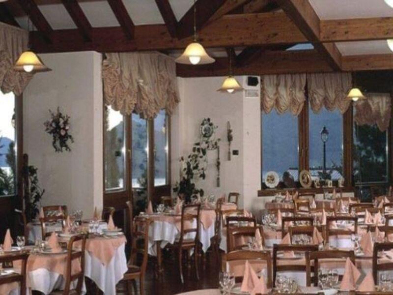 Hotel Ariston View 3*