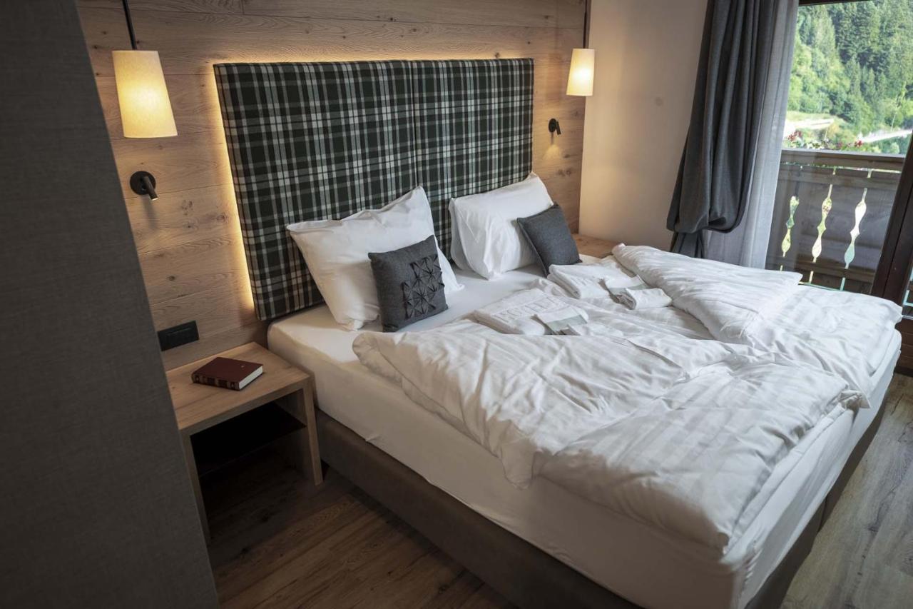 Ariston View Hotel 3*