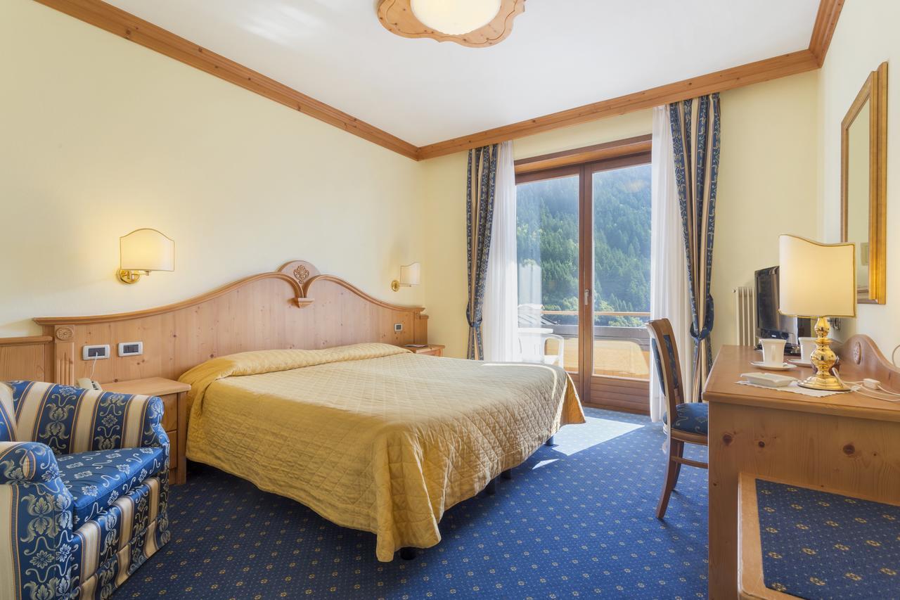 Ariston View 3*